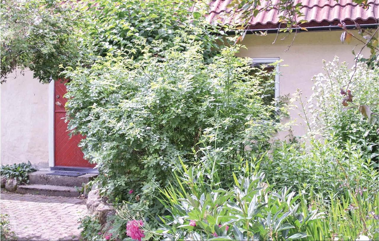 1 Bedroom Beautiful Home In Tomelilla Esterno foto